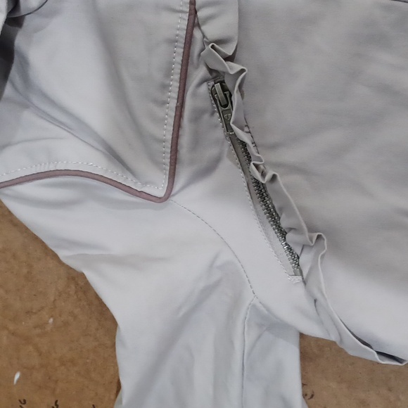 Juicy Couture Wmn's "P" purple-ish grey zip & snap closure wide collar jacket - Picture 14 of 16